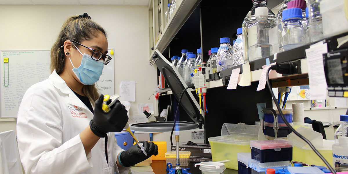 Erika Flores in lab