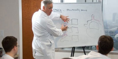 instructor teaching students